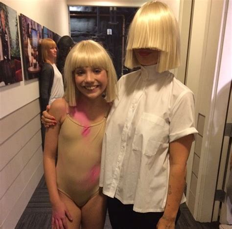 Maddie performed Elastic Heart with Sia on the Ellen Show. | Maddie ...