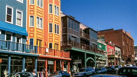 15 Beautiful Main Streets in America You Will Want to Move To