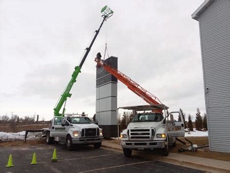 Sign Installation | Bauer Sign & Lighting