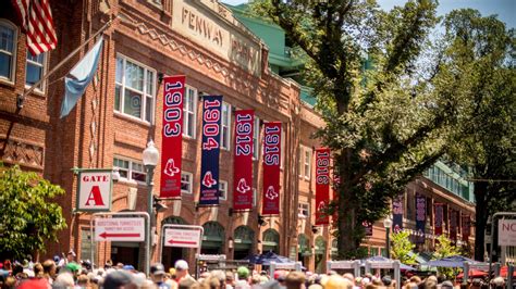 Take the T to Fenway Park | Boston Red Sox