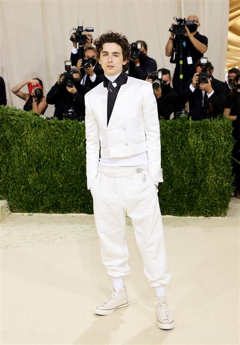 Timothée Chalamet Walked 10 Blocks to the 2021 Met Gala—and Showed Up ...