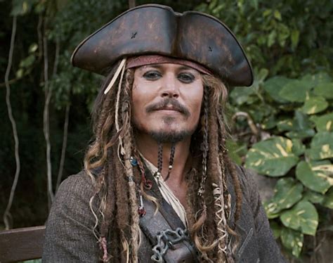 Captain Jack Sparrow! - Pirates of the Caribbean 4 Photo (14330371 ...