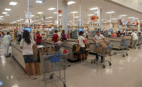 Commissary reopens during shutdown > Moody Air Force Base > Article Display