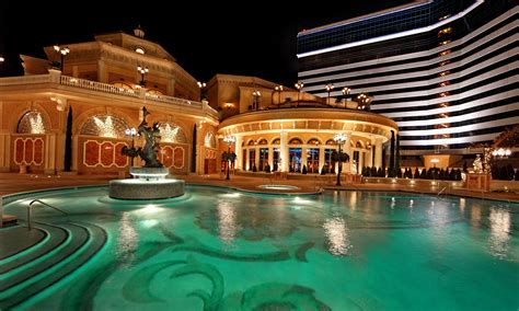 Resort Gallery | Peppermill Resort Hotel, Reno, NV | (866) 821-9996 ...