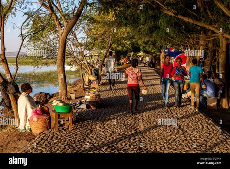 Lakeside Path, Lake Hawassa, Hawassa, Ethiopia Stock Photo - Alamy