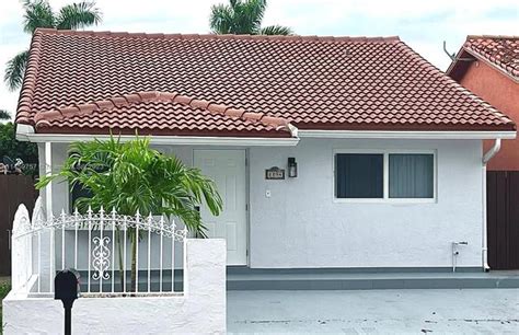 Hialeah Gardens, FL Real Estate - Hialeah Gardens Homes for Sale | Movoto