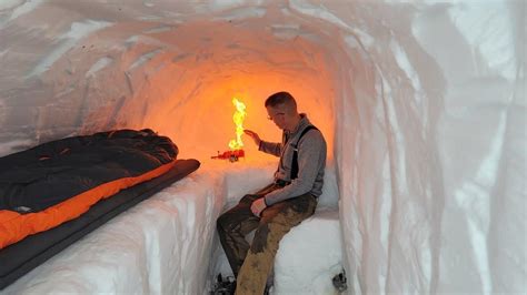 Dugout Shelter Under 10ft (3m) of Snow - Solo - One News Page VIDEO