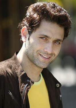 Shiney Ahuja : Biography, Age, Movies, Family, Photos, Latest News ...