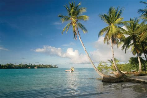 Destination Kiribati - Pacific Island Living - Travel & Tourism Guide