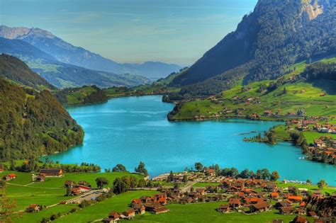 Lake Brienz , Switzerland | NATURE OF THE WORLD