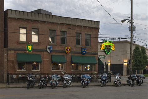 Flat Iron Café: Cleveland’s oldest Irish bar