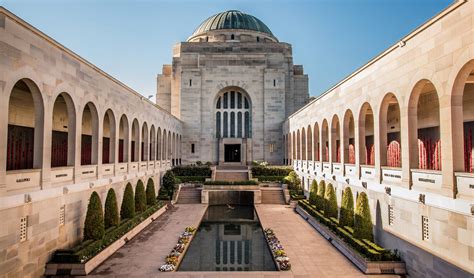 The Australian War Memorial - Hotel Kurrajong Canberra