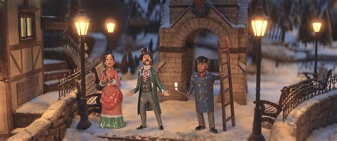 ‘Candy Cane Lane’ First Look: Eddie Murphy Strives To Save Christmas In ...