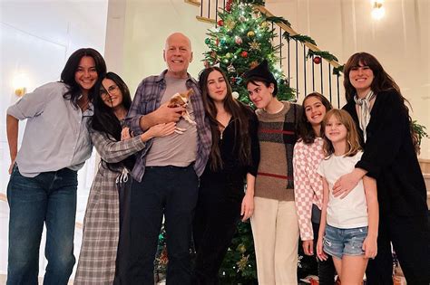 Who is Bruce Willis Wife? Know more about her – The Sentinel Newspaper