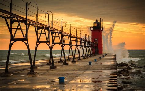 South Haven | Lighthouse tours, Lighthouse, Long beach lighthouse