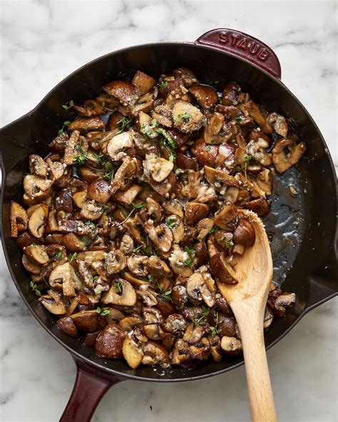 Honey Balsamic Garlic Mushrooms - The Recipe Critic | Kitchn