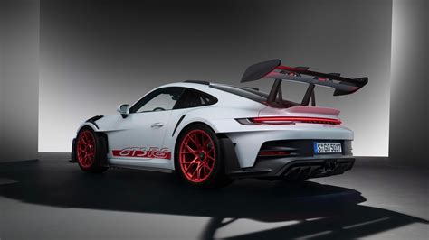 Here’s Why The 2023 Porsche 911 GT3 RS Is The Ultimate Track Weapon