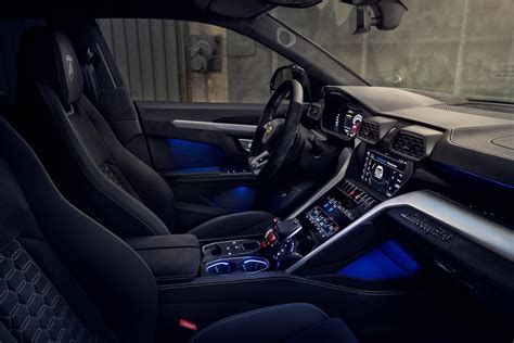 Lamborghini Urus Interior