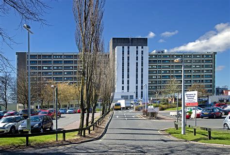 Gartnavel-General-Hospital | Great Western Road, Glasgow, Sc… | Flickr