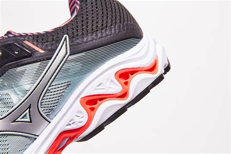 Best Shoes For Pronation Runners - Buy and Slay