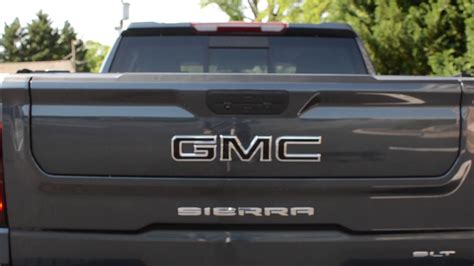 GM Accessories GMC Sierra - YouTube