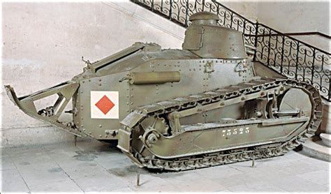 Surviving WW1 French Renault FT-17 Tank in Paris Musee de l'armee | Ww1 ...