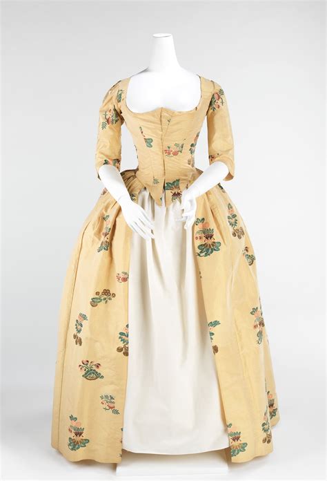 Robe à l'Anglaise | British | Historical dresses, 18th century fashion ...