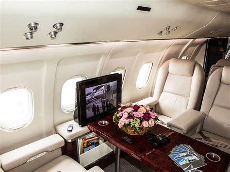 BAe Avro Business Jet - Private Jet Hire - Starr Luxury Jets