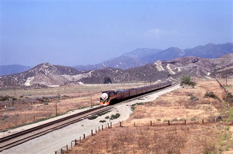 SCVHistory.com LW3546 | Louisiana-Bound SP 4449 Pulls Daylight-Painted ...