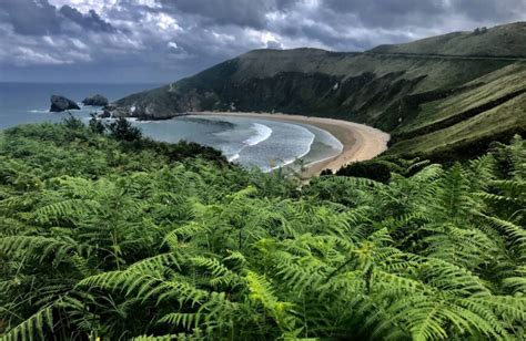 Las 4 playas más salvajes en Asturias - Palacio de Avilés