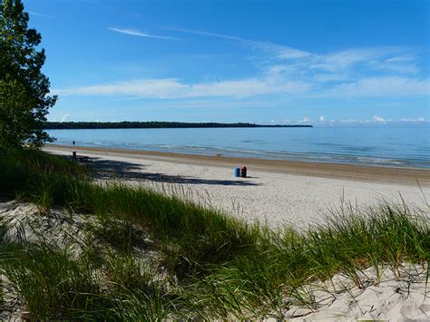 How to beat the crowds at Sandbanks Provincial Park | Ontario Parks