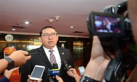 Fadli Zon : Politik Identitas itu Sangat Halal - MONITOR