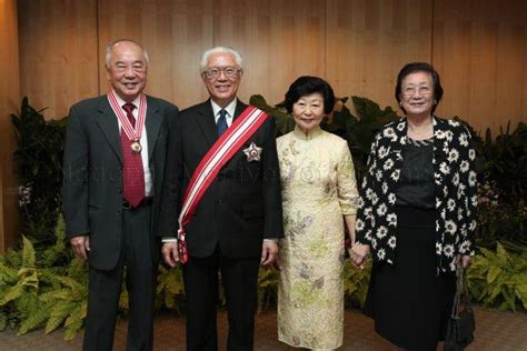 Group photograph of President and Mrs Tony Tan Keng Yam with