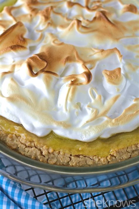 Gluten-Free Friday: Lemon meringue pie with homemade graham cracker crust