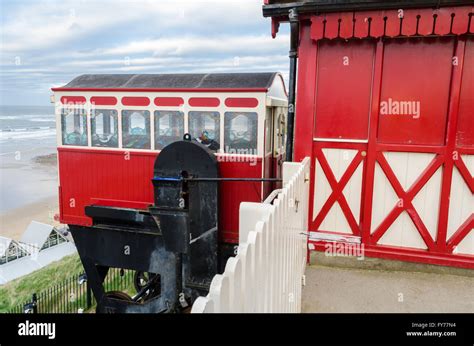 Saltburn Cliff Lift at Saltburn-by-the-Sea Stock Photo - Alamy