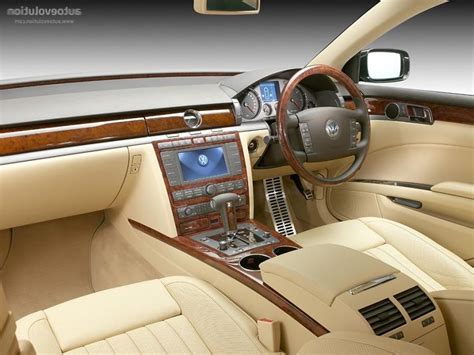 Volkswagen phaeton interior photos