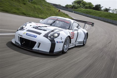 2016 Porsche 911 GT3 R Race Car Revealed