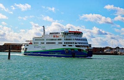 Portsmouth to Isle of Wight Ferry and Hovercraft routes