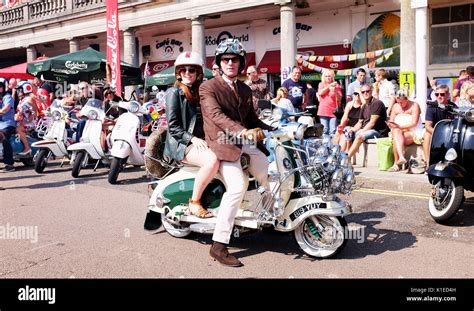 Mods and rockers hi-res stock photography and images - Alamy