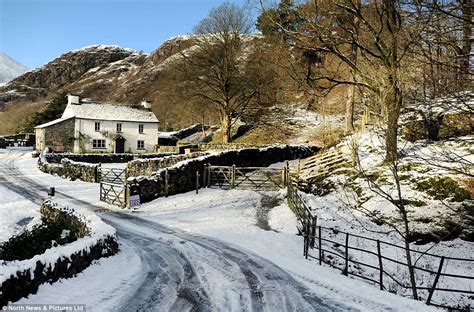 UK weather sees skiers hit the slopes in Cumbria and it's going to snow ...