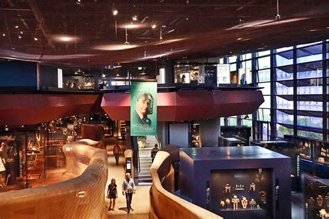 Quai Branly – Jacques Chirac Museum - View More Than 3,500 Pieces of ...