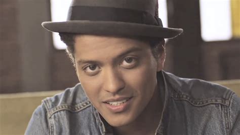 Bruno Mars - Just The Way You Are (Official Music Video) - YouTube