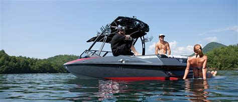 Ski/Wake/Surf boats | Discover Boating