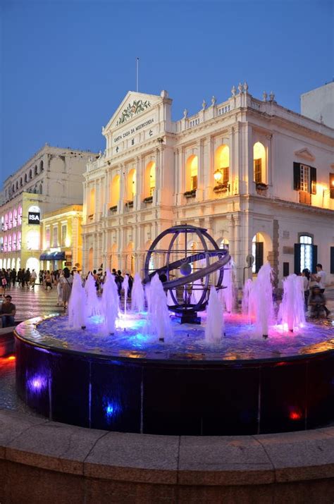 Night View of Fountain at Senado Square Editorial Photography - Image ...