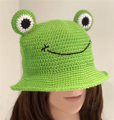 Cute crocheted 'Harry Style' Frog Hat - Free Pattern / Tutorial ...