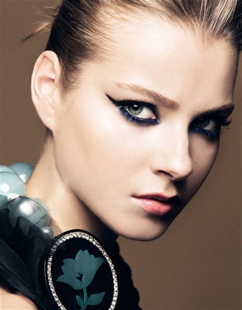 Black Swan: Create depth in the eyes by applying Eyes To Kill shadow ...