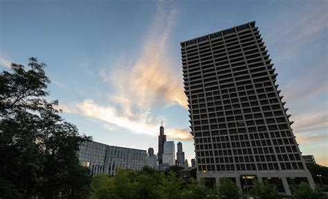 UIC Rises to Top 45 Public Universities in US News 'Best Colleges ...