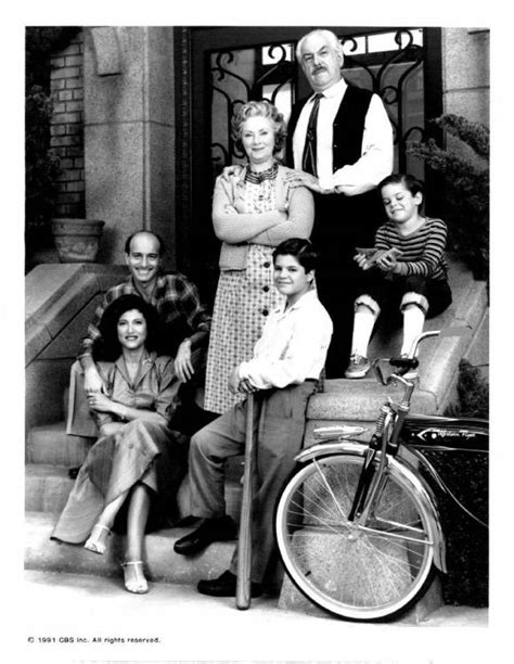 The Cast of Brooklyn Bridge - Sitcoms Online Photo Galleries