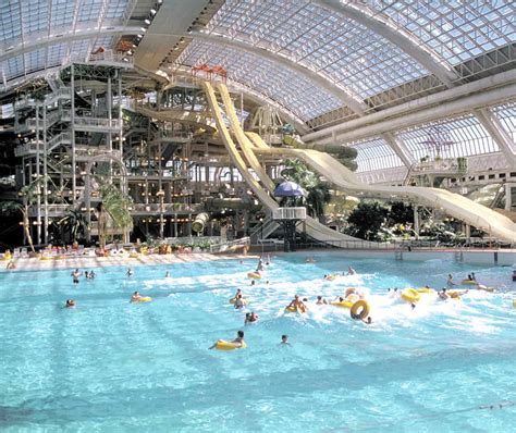 Brunch Buffet and Waterslides at World Waterpark on 9/4 - Raising Edmonton