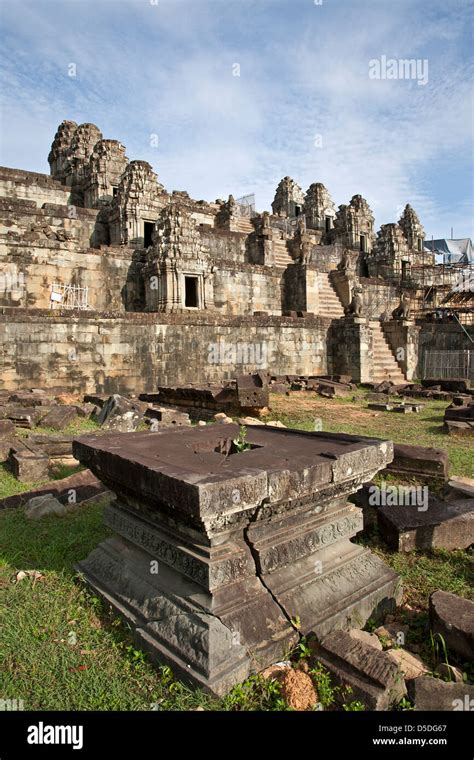 Phnom Bakheng temple. Angkor. Cambodia Stock Photo - Alamy